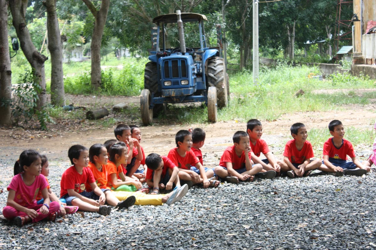 Vầng Trăng Ba Má